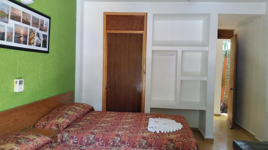 Delfin Playa Azul Ξενοδοχείο Lázaro Cárdenas Εξωτερικό φωτογραφία